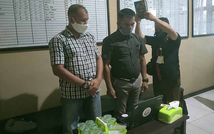 Dilaporkan Sering Edar Narkoba, Saat Dirazia Ternyata Benar Simpan Sabu