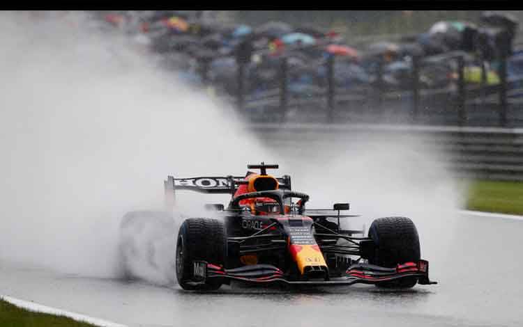 Verstappen Kuasai Trek Basah Spa Demi Pole GP Belgia, Russell P2