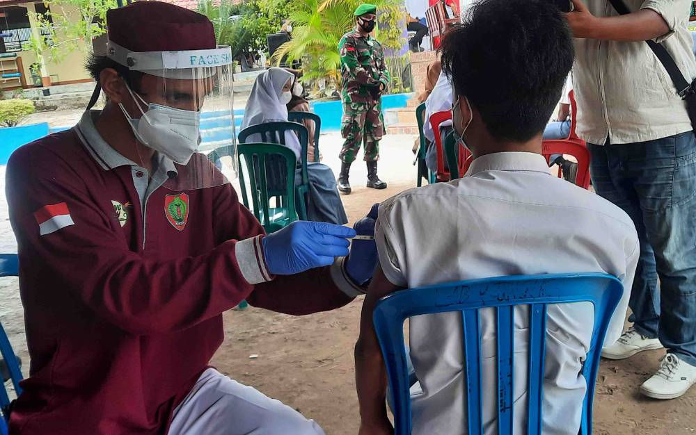 Vaksinasi Mahasiswa - Pelajar Kobar Tempuh Pendidikan di Luar Daerah Dilaksanakan Hari ini