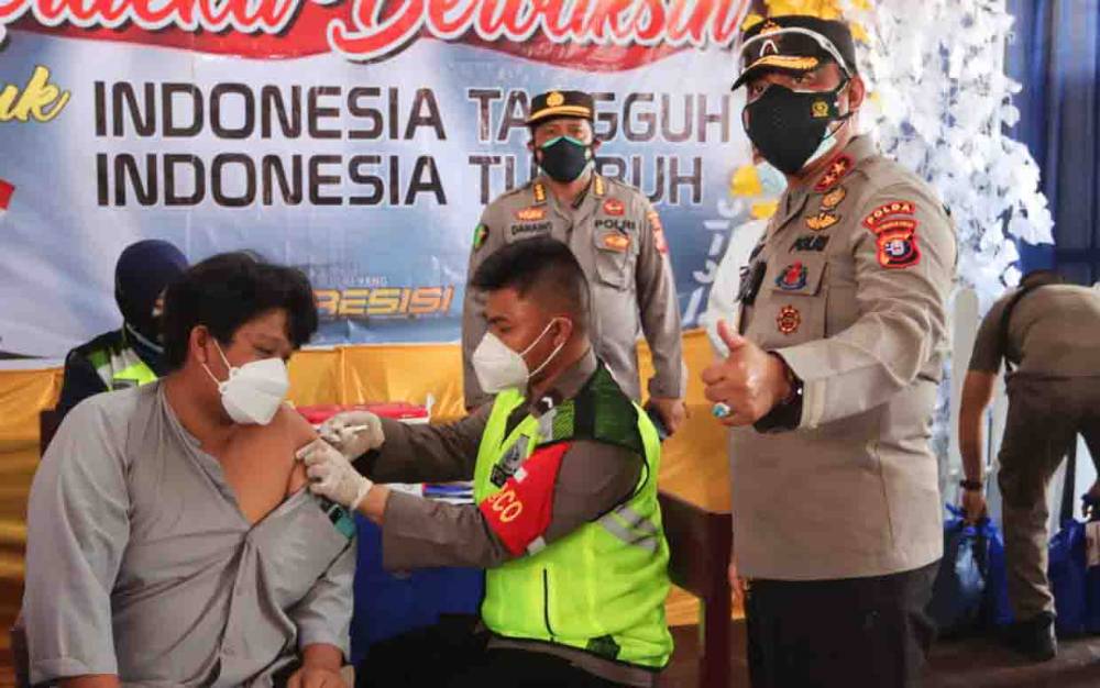 Kapolda Kirim 20 Vaksinator COVID-19 di Ponpes Hidayatul Insan Palangka Raya
