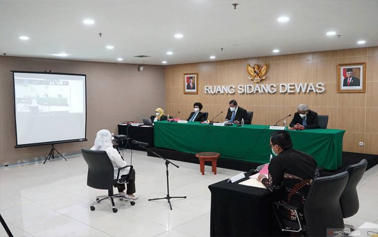Gaji Pokok Wakil Ketua KPK Lili Pintauli Siregar Dipotong Rp1,8 Juta Karena Melanggar Kode Etik, Tapi masih Terima Tunjangan Lain Segini...