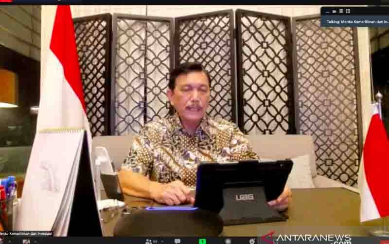 Tangkapan layar Menteri Koordinator Bidang Kemaritiman dan Investasi Luhut Binsar Pandjaitan dalam konferensi pers secara daring terkait kebijakan PPKM, Senin (30/8/2021). (foto : ANTARA/Sugiharto Purnama)