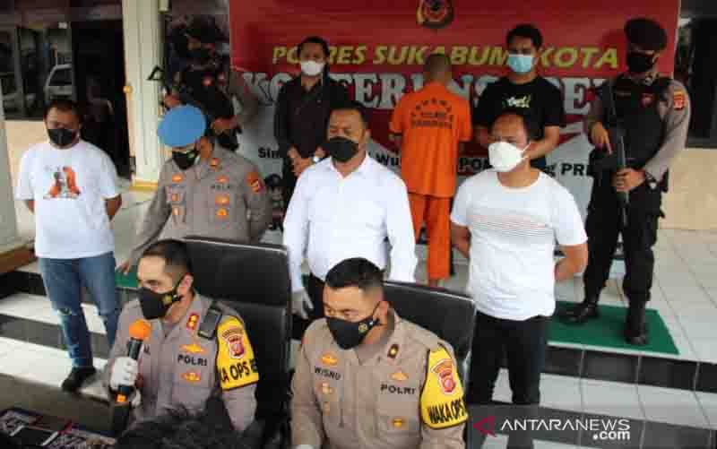 4 Buruh Mengaku Anggota Polri Diciduk Polisi