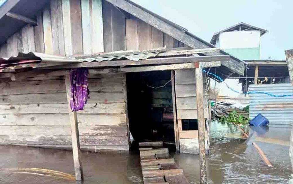 Banjir di Desa Palangan Sudah Masuk Rumah Warga