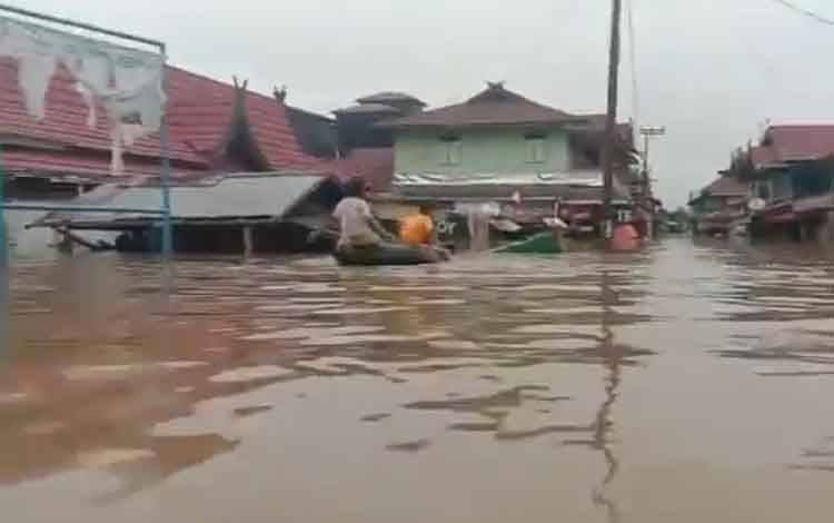 Pemprov dan Pemkab Terus Bersinergi Menangani Dampak Banjir di Kalteng