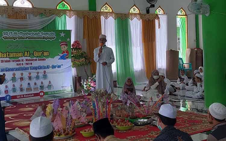SD Islam Terpadu Al-Madaniyah Samuda Tutup Gebyar Muharram dengan Khataman Alquran