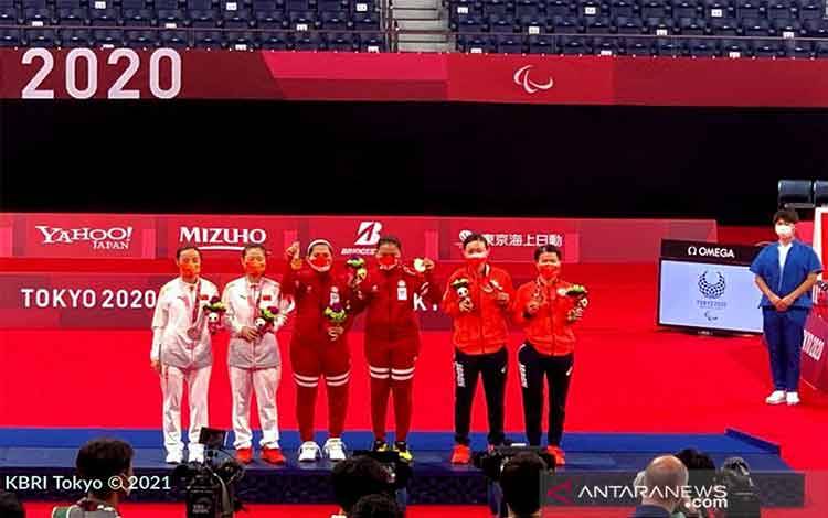Leani Ratri Raih Perak Para-Badminton Tunggal Putri SL4 Paralimpiade