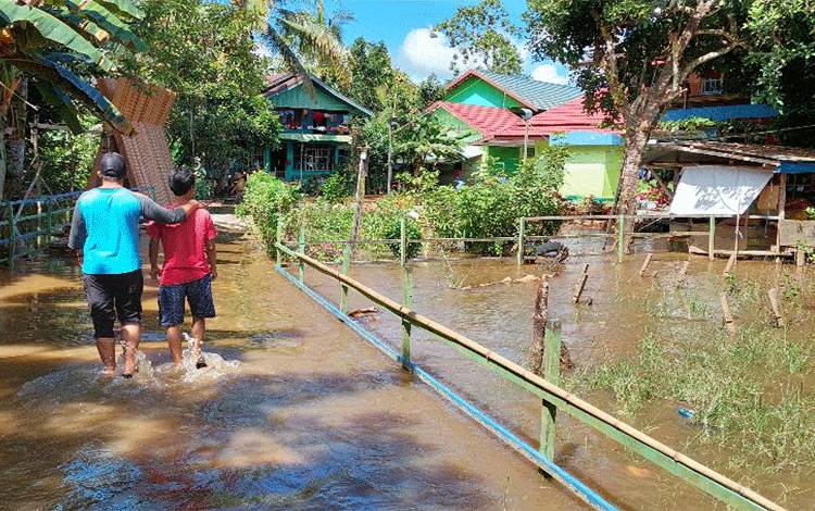 Intensitas Hujan Tinggi, Pemukiman di Hulu Murung Raya Mulai Terendam