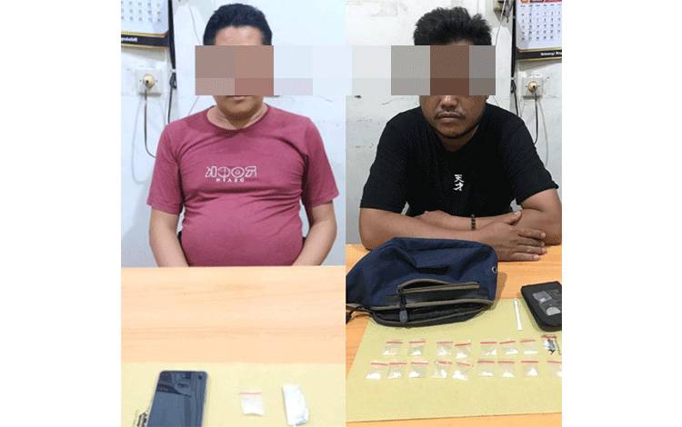 Polisi Gerebek Barak di Kelurahan Sawahan Sampit, 18 Paket Sabu Disita dari 2 Pria ini