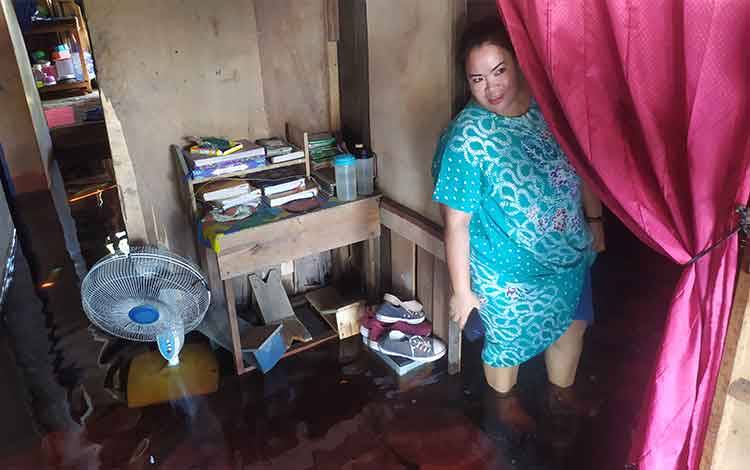 Tempat Tinggal Warga di Jalan Jenderal Sudirman Kilometer 4 Sampit Turut Terdampak Banjir