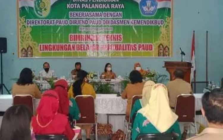 Dinas Pendidikan Palangka Raya Gelar Bimtek Tingkatkan Kualitas Lingkungan Belajar PAUD