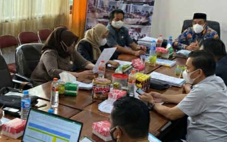DPRD Kapuas dan SOPD Mitra Kerja Bahas Rancangan Perubahan KUA PPAS 2021