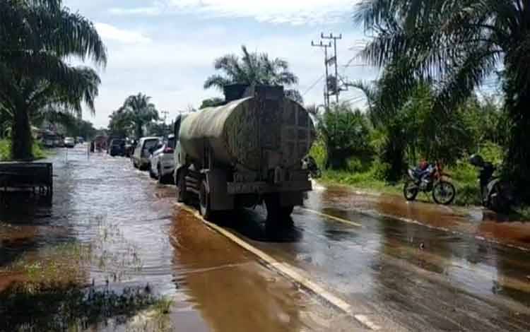 Anggota DPRD Kotim Ini Dorong Pemkab Buka Jalan Alternatif?