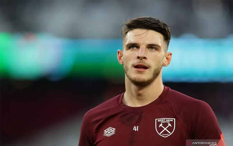 Manchester United Targetkan Transfer Declan Rice Musim Panas Mendatang