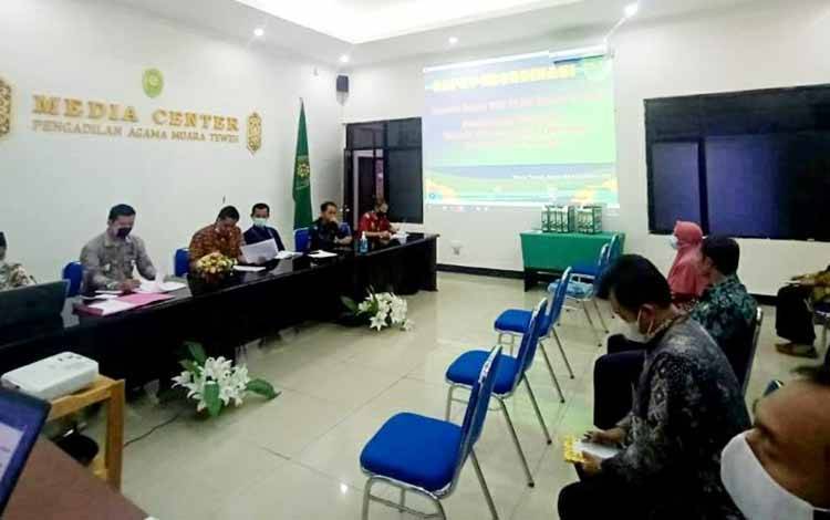 Panitera Pengadilan Agama Muara Teweh Sosialisasikan MoU kepada KUA Seluruh Barito Utara