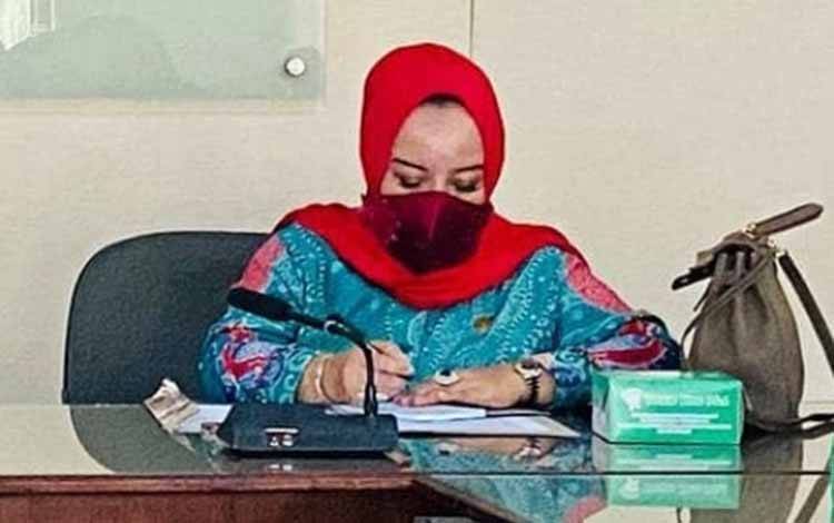 Wakil Ketua III DPRD Kalteng Ingatkan Masyarakat Waspada Cuaca Ekstrem