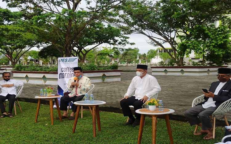 MES Kalteng Caffee Morning Perdana di Halaman Masjid Raya Darussalam