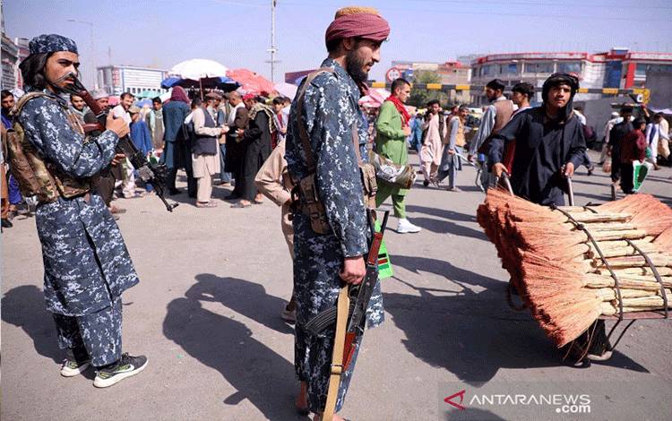 Menlu Prancis Tuding Taliban Berbohong