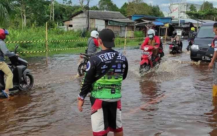 Masyarakat Diharapkan Gotong Royong Bersihkan Drainase di Perkotaan