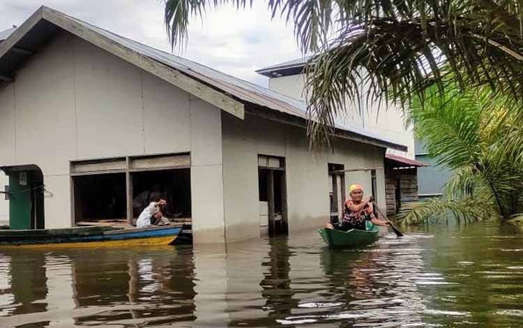 Banjir Masih Merendam Desa Hanjalipan, Ini Bantuan Dibutuhkan Tapi Luput dari Perhatian