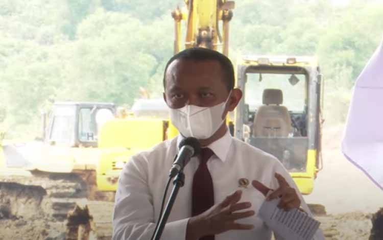 Menteri Investasi/Kepala BKPM Bahlil Lahadalia dalam Groundbreaking Ceremony Hyundai Motor Group dan LG Energy Solution di Karawang, Jawa Barat, Rabu (15/9/2021)