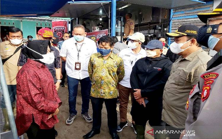 Mensos di Palangka Raya Juga Meninjau Dapur Umum