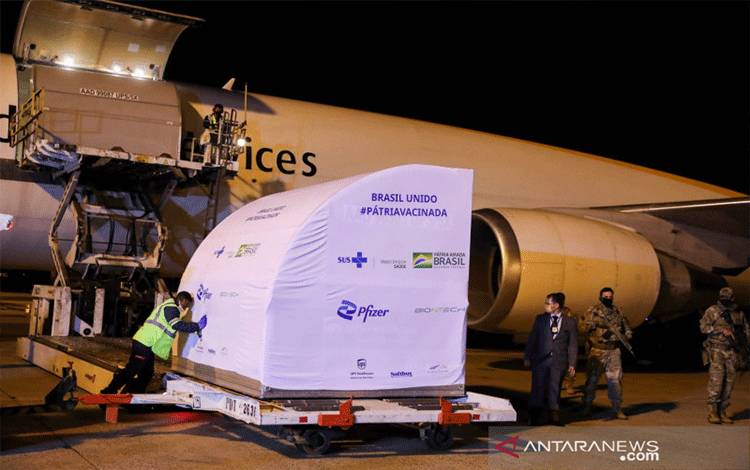 Brazil Ingin Stop Vaksinasi Remaja Setelah Terjadi Kematian