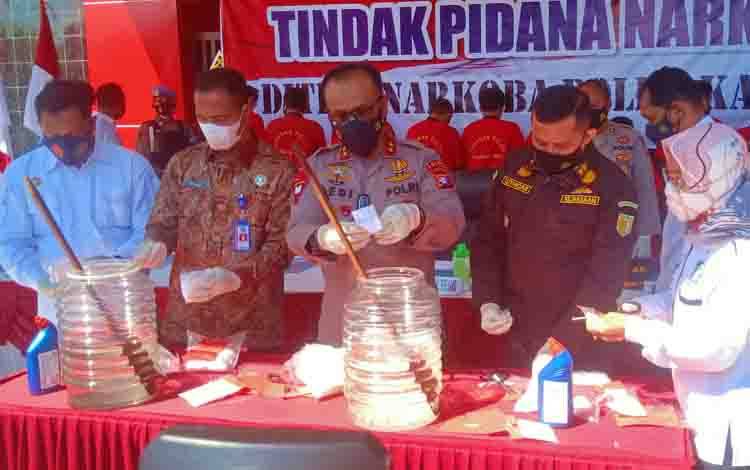 Belasan Budak Sabu Ditangkap, Polisi Sita 1,3 Kilogram