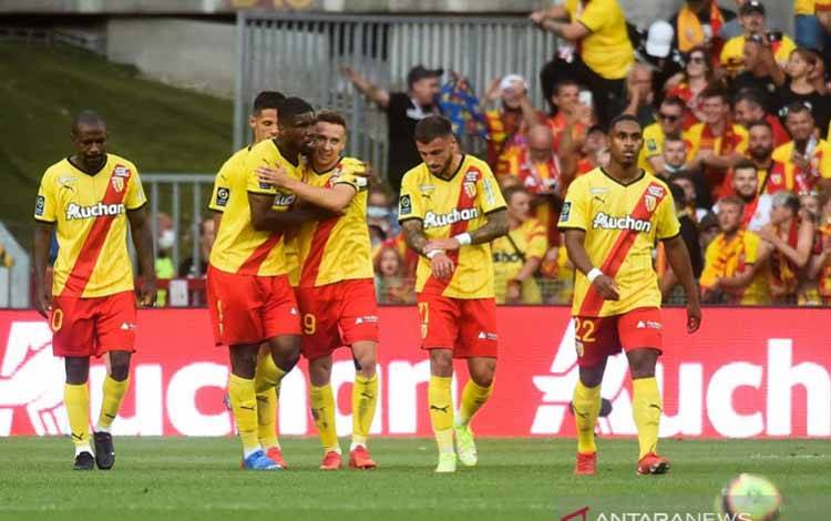 Lille Yerbebani Label Juara Bertahan Seusai Terjerembab di Markas Lens