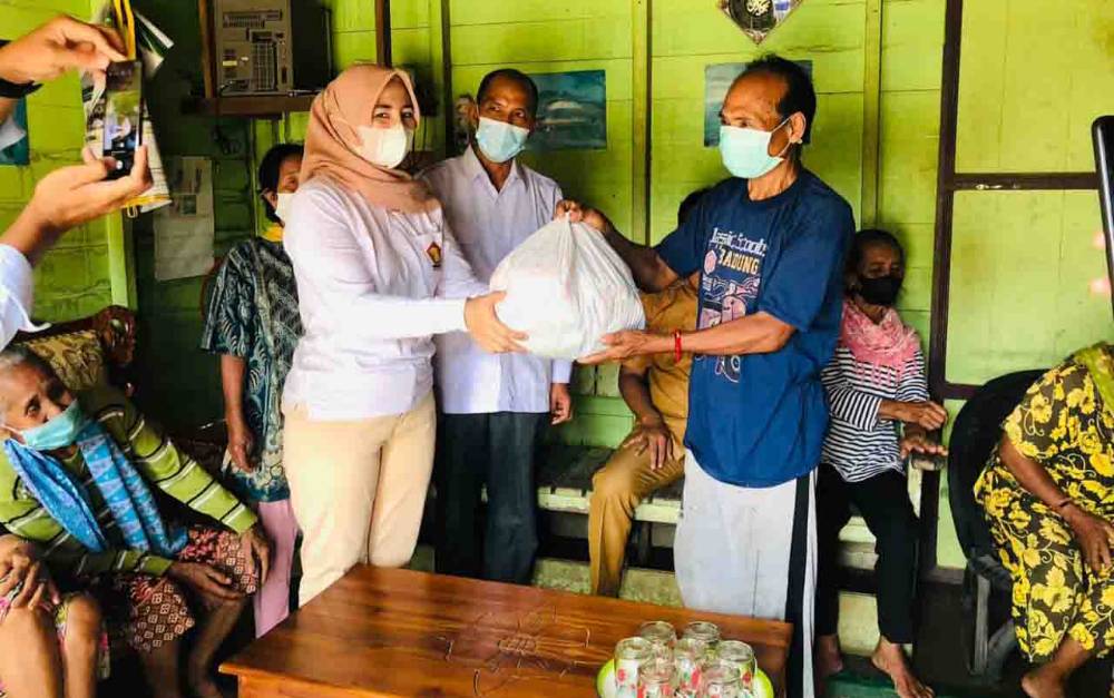 Parpol ini Salurkan 2.000 Paket Sembako untuk Warga Terdampak Banjir Katingan
