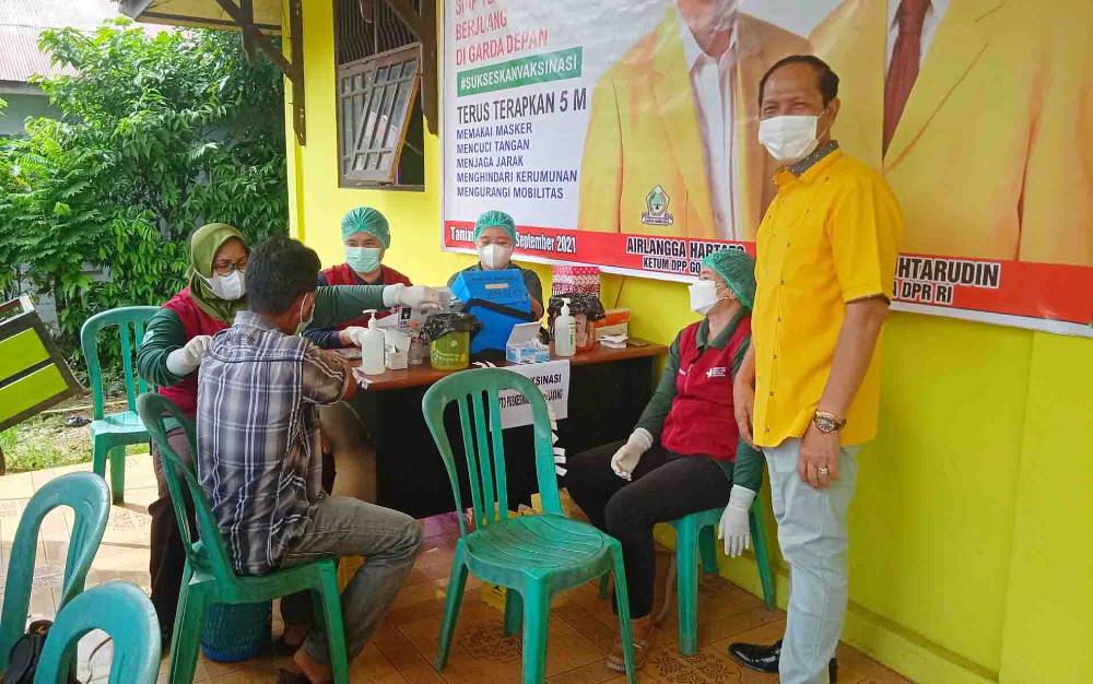 Partai Golkar Barito Timur Gelar Vaksinasi Massal