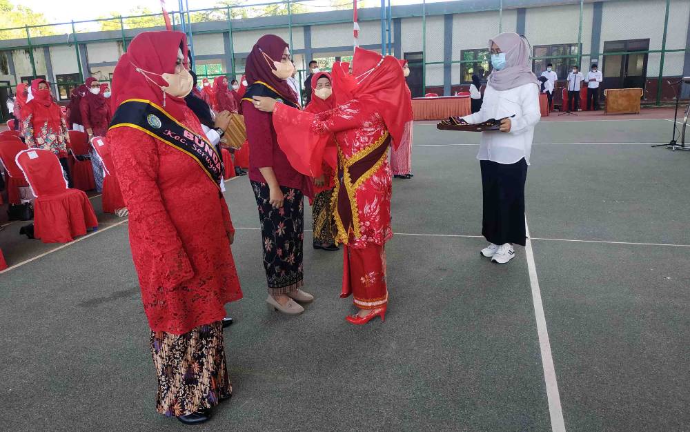 Fauziah Yulhaidir Kukuhkan 6 Bunda PAUD Kecamatan