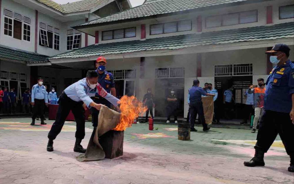 Rutan Palangka Raya Gelar Simulasi Penanggulangan Kebakaran