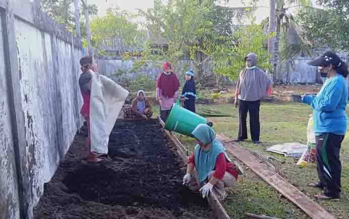 Kelurahan Kuala Pembuang I Bentuk Kelompok Wanita Tani