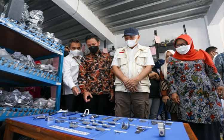 Teten Masduki: Jangan Lagi Impor Alat Kesehatan dan Pertanian