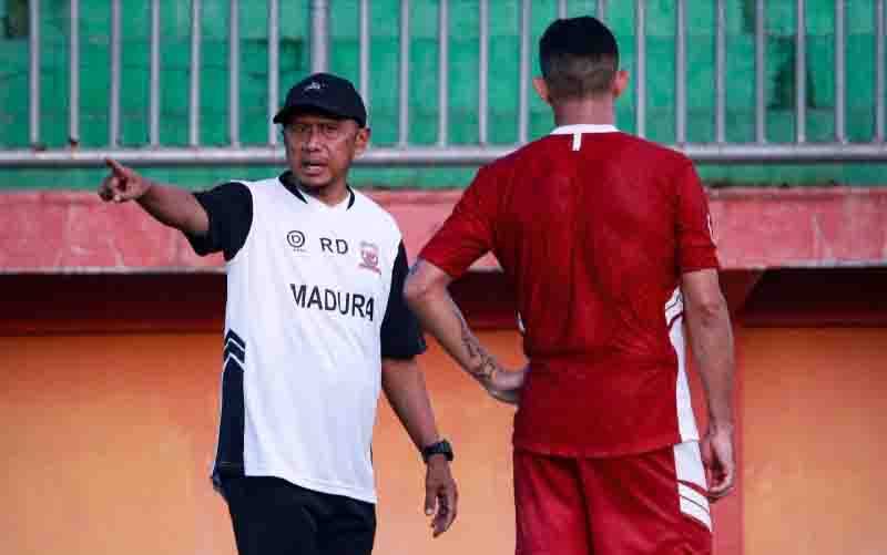 Walau Menang Atas PSS, RD Sebut Madura United Kurang Agresif