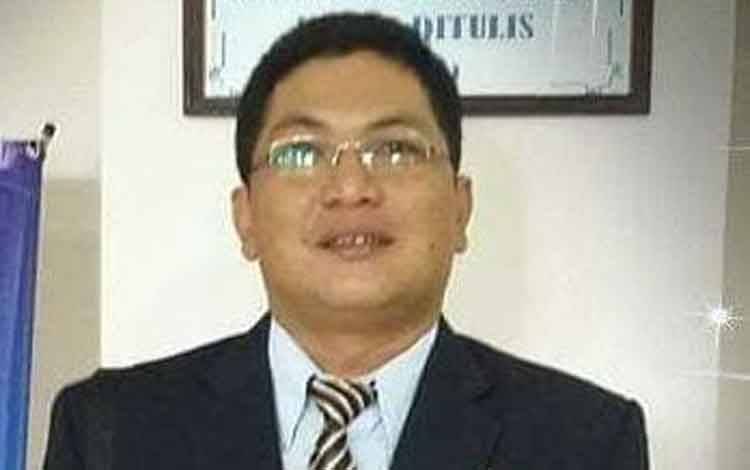 Dosen Fakultas Keguruan dan Ilmu Pendidikan Universitas Palangka Raya, Linggua Sanjaya Usop