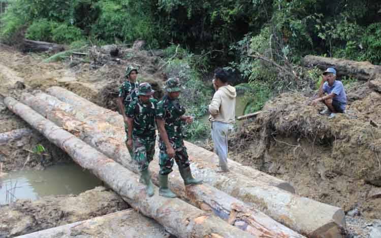 Pembangun jembatan penghubung antar desa di wilayah Kecamatan Mihing Raya, Kabupaten Gunung Mas