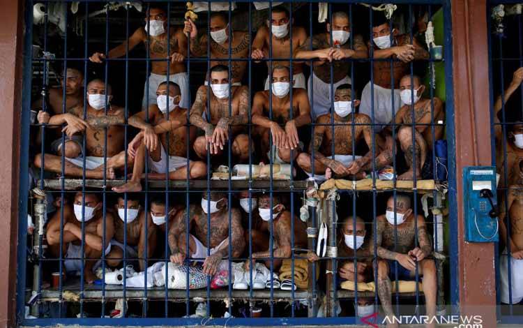 Bentrokan Geng di Penjara Equador Tewaskan Lebih dari 100 Orang