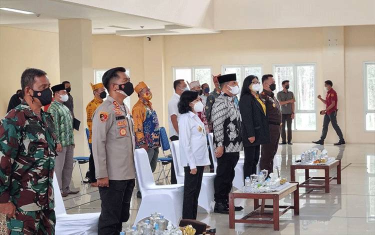 12 Desa Sadar Hukum Pulang Pisau Dikukuhkan, ini Arahan Bupati