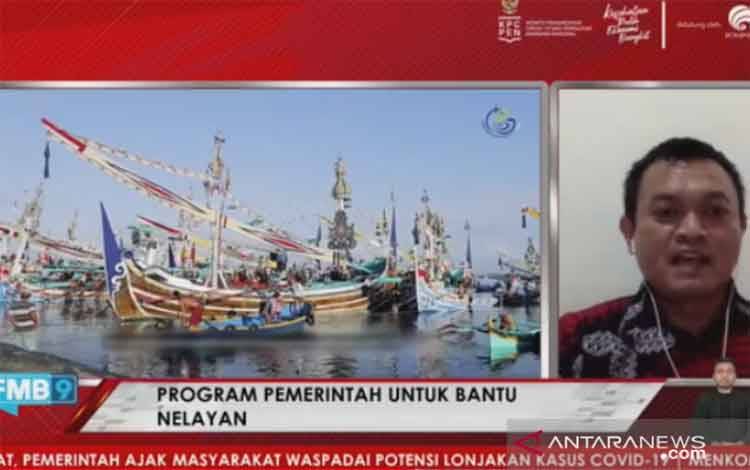 Tangkapan layar pengamat kelautan dan Direktur Eksekutif Pusat Kajian Maritim untuk Kemanusiaan Abdul Halim pada acara dialog KPCPEN secara daring di Kendari, Sabtu (2/10/2021). ANTARA/Harianto