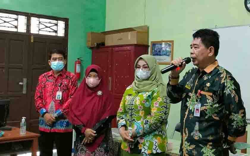 Kepala SMPN 3 Sampit: Perlu Beretika dalam Penggunaan Media Sosial