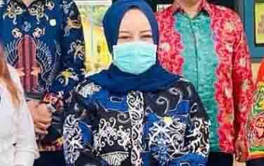 Wakil Ketua III DPRD Kalteng, Faridawaty Darland Atjeh.