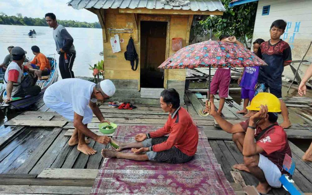 Dilaporkan Hilang Sejak Tadi Malam, Pria ini Ditemukan Selamat Dalam Hutan