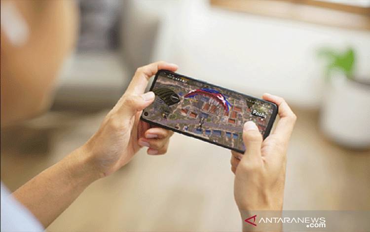 Tips Cegah Panas Ponsel Saat Main "Mobile Game"