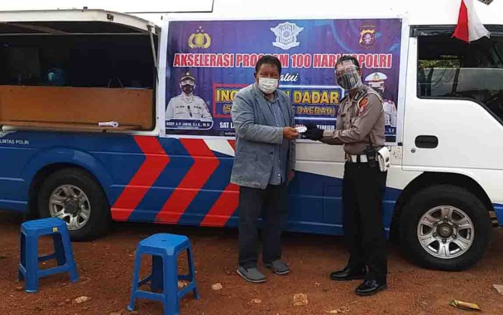 Pelayanan perpanjangan SIM keliling Satlantas Polres Kotim.