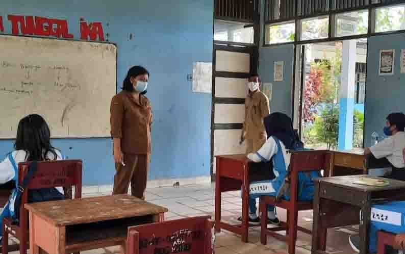 Sekolah Tingkat SMP di Palangka Raya Mulai Simulasikan Belajar Tatap Muka