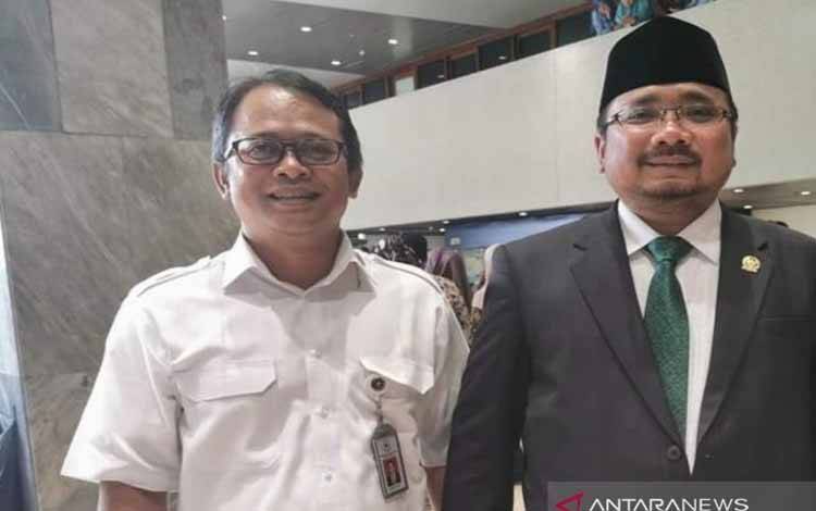 Menteri Agama Yaqut Cholil Qoumas dan Staf Khusus Menteri Agama Bidang Media dan Komunikasi Publik Wibowo Prasetyo