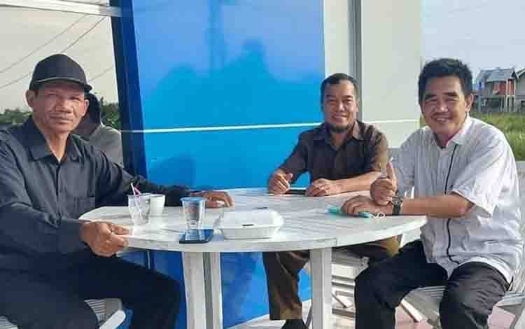 Bertemu Kades dari Murung Raya, Anggota DPRD Kalteng Bahas Masalah Ini