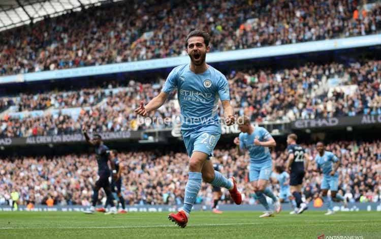 Manchester City Menang Meyakinkan 2-0 atas Burnley